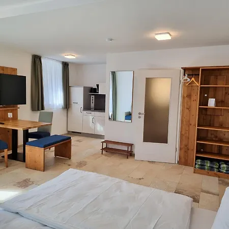 Διαμέρισμα 2 Mit Terrasse